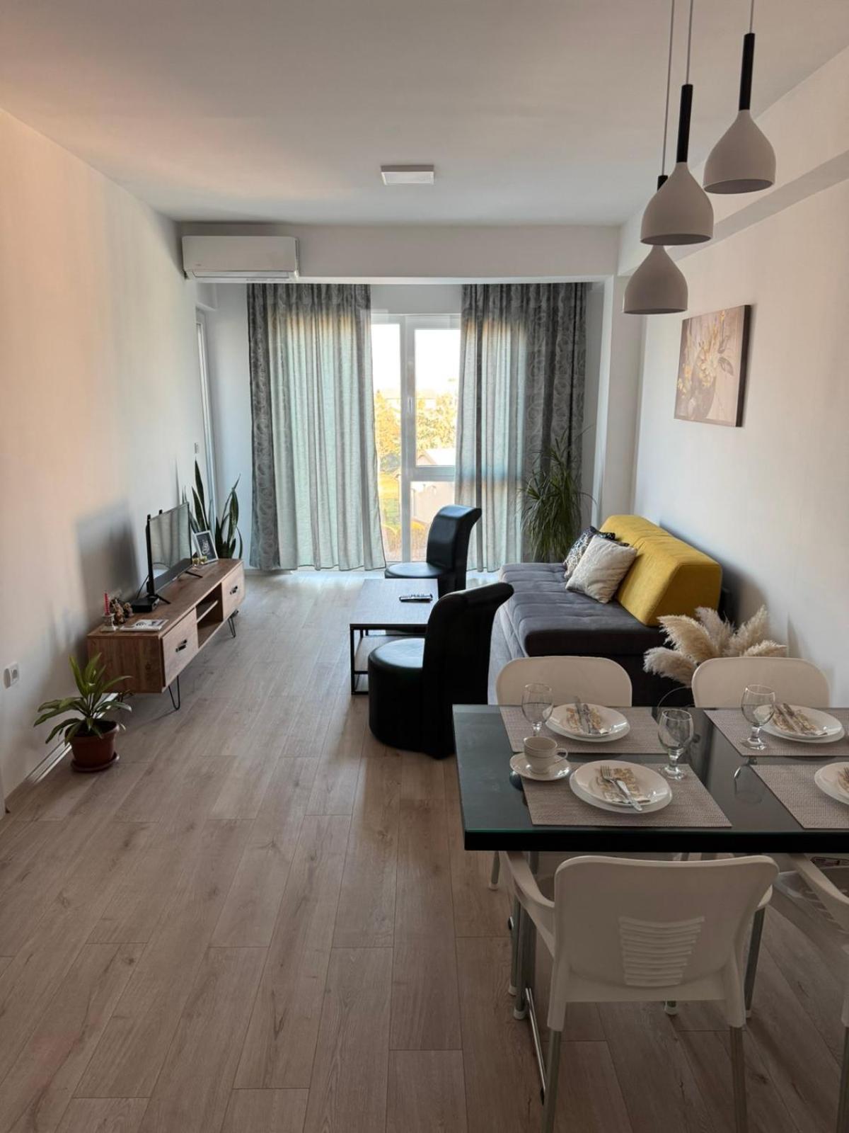 Apartment B&S Skopje Buitenkant foto