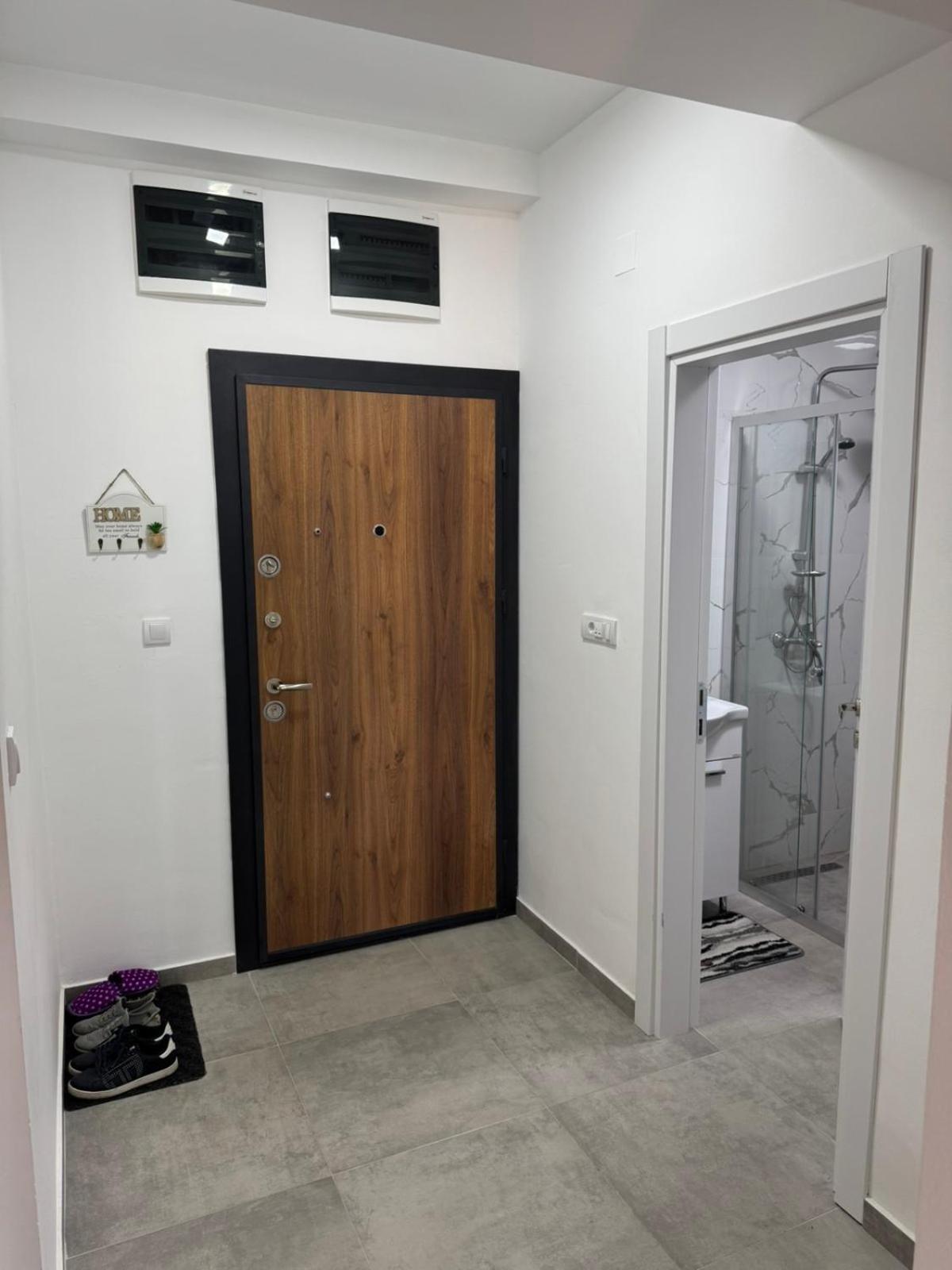 Apartment B&S Skopje Buitenkant foto