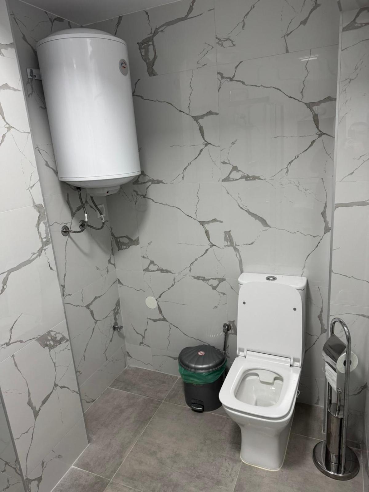 Apartment B&S Skopje Buitenkant foto